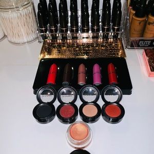 Mac make up bundle